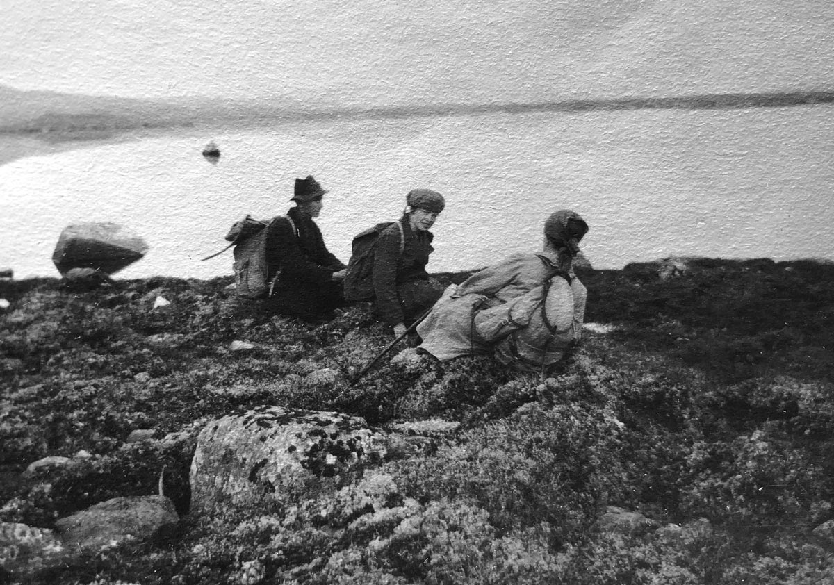  Lars Ødegård (grandfather) as mountain guide on hardangervidda. 
