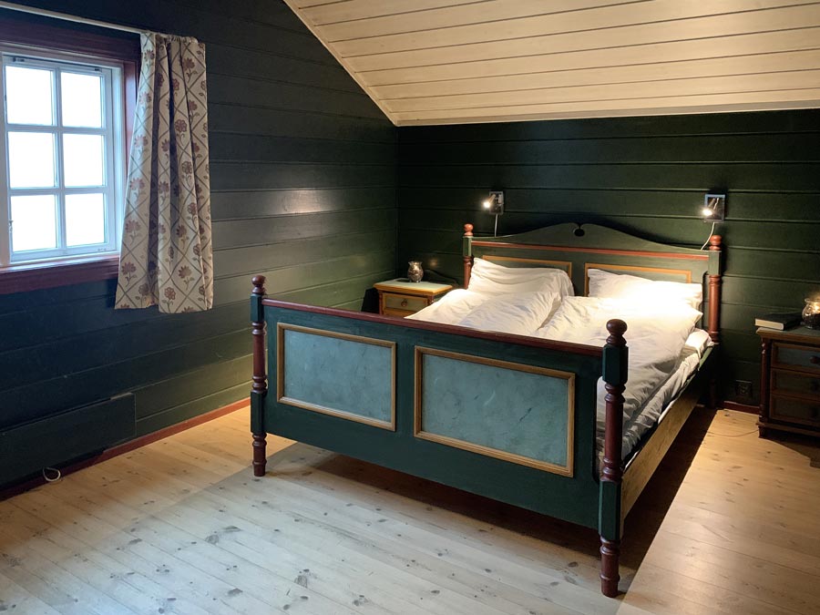  Several bedrooms with double bed. 