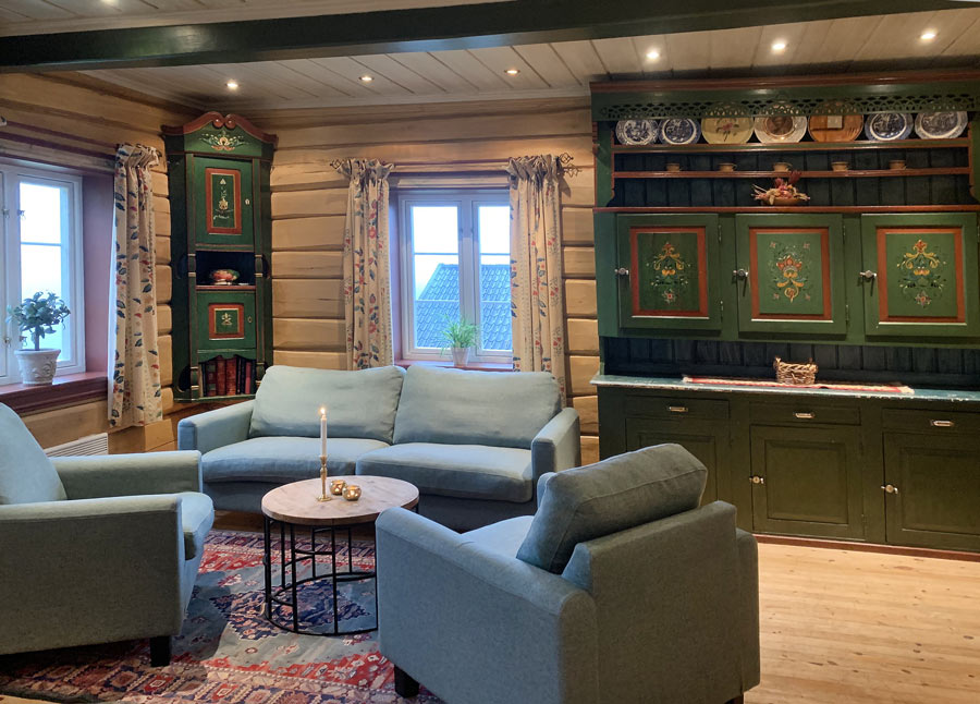  An incredibly cozy living room with fireplace. 