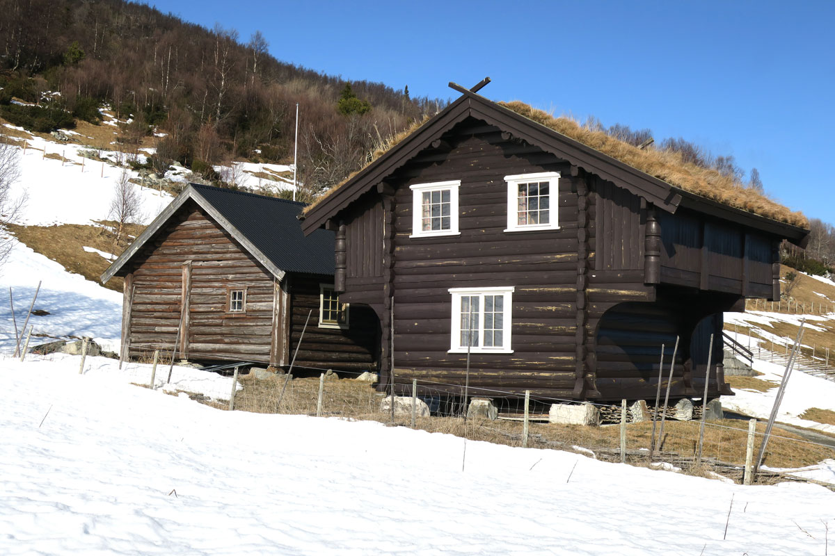  Welcome to the National Romanticism. 