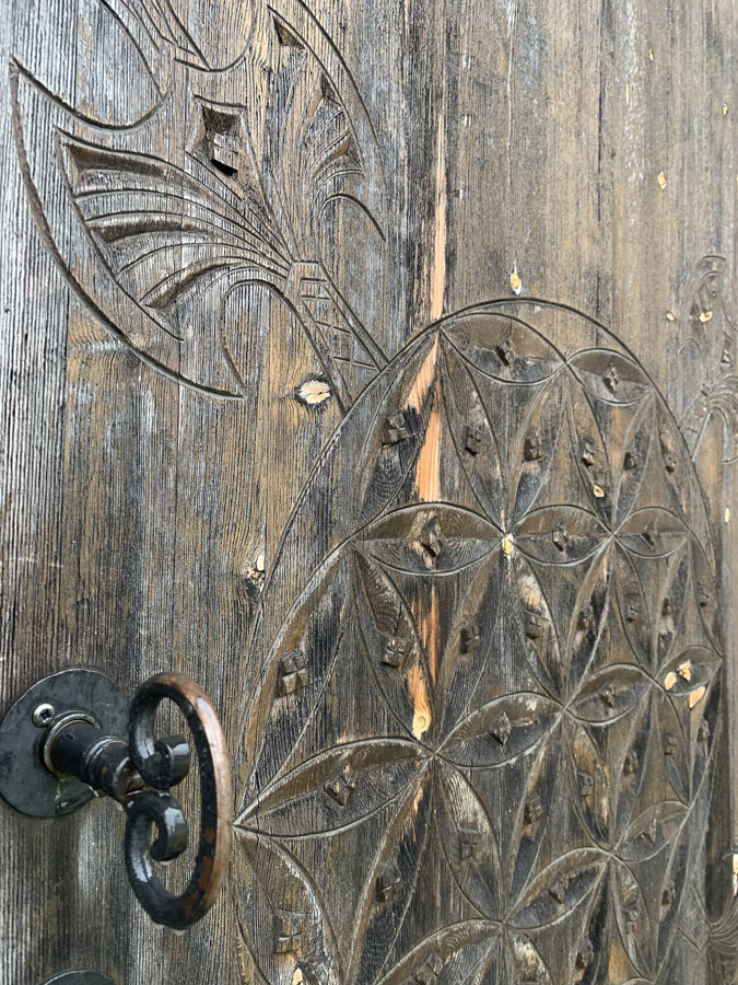  Welcome to Tinebu. Should we live in a Stabbur? 